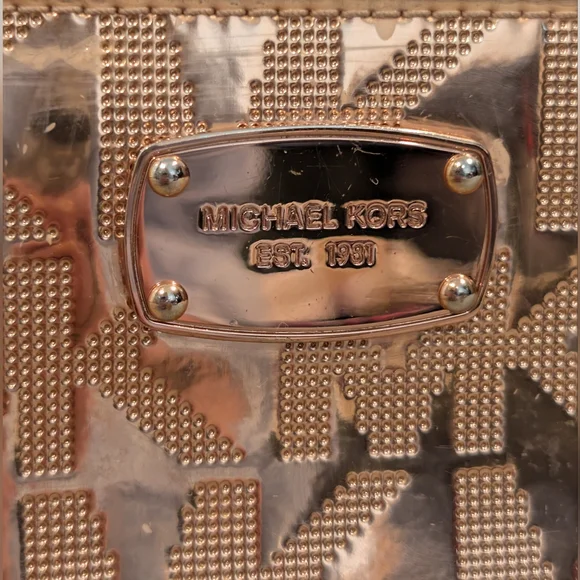Michael Kors Zip Around Rose Gold Wallet - Picture 3 of 6